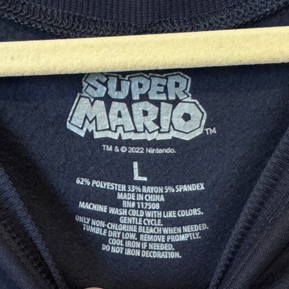Nintendo Super Mario Navy Tee - Picture 2 of 3